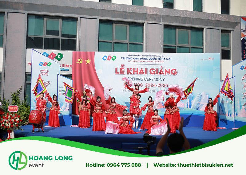 thiết bị tổ chức lễ khai giảng 